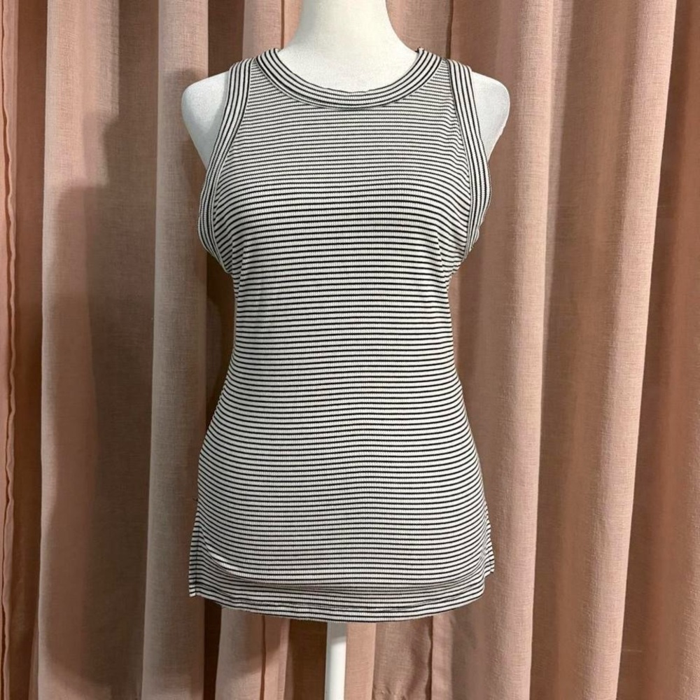 Forever 21 White & Black Striped Tank Top